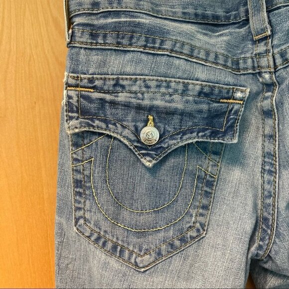 TRUE RELIGION Sz 30 X 34 Ricky  Light Medium Wash Distressed Jeans - Picture 13 of 14